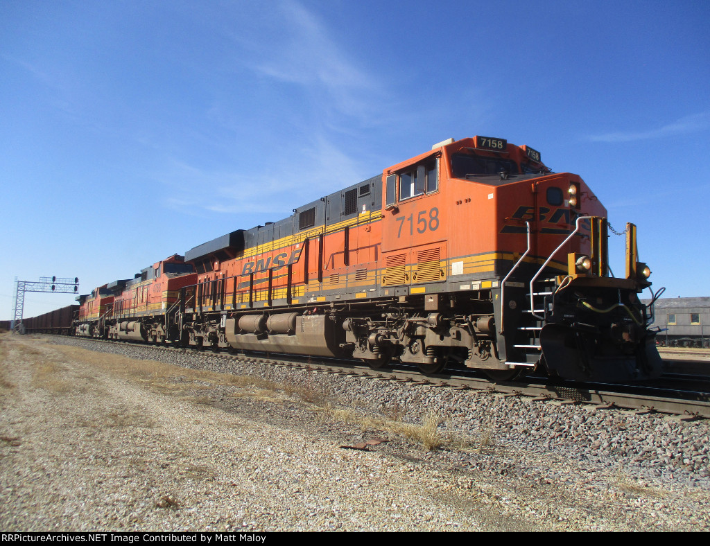 BNSF 7158